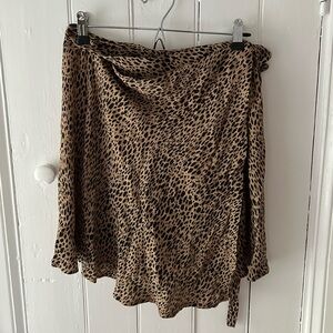 Brandy Melville tie skirt